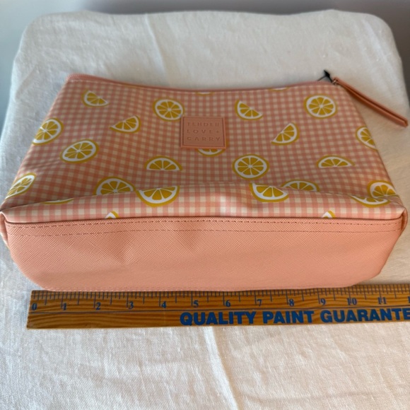 Tender Love & Carry peach color with lemons cosmetic travel toiletries bag - Picture 6 of 8